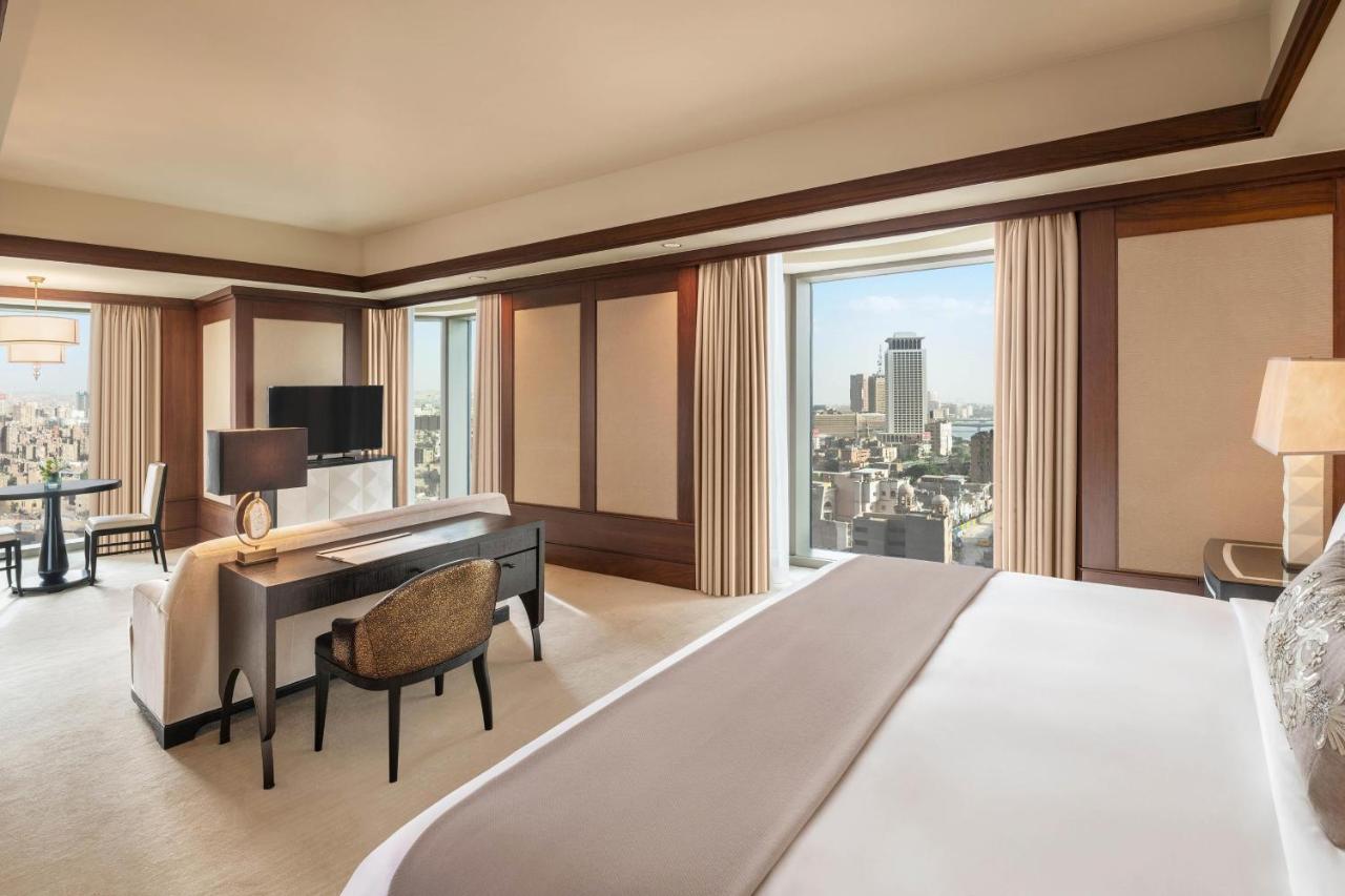Grand Deluxe Larger Guest room 1 King Partial Nile view